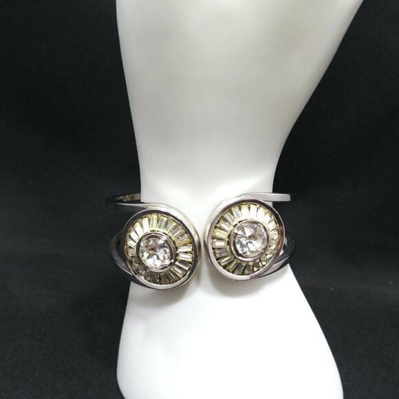 Vintage Clear Rhinestone Hinged Clamper Bracelet, Rhodium Plated, Wedding Cuff - Picture 4 of 9